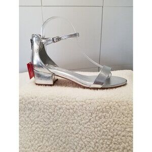 Nina Hidi Ankle Strap Open Toe Sandal, Big Girl's Size 6 M, Silver